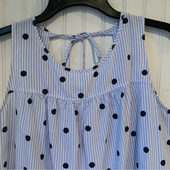 Crown & Ivy Blue Sleeveless Tie Front Tank Top - Picture 8 of 8